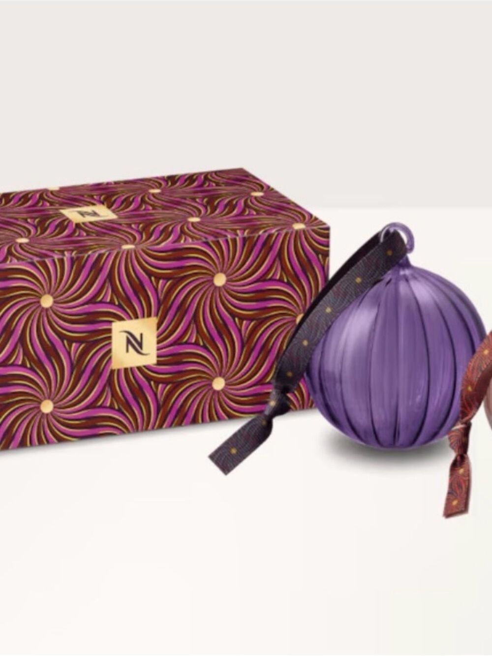 Nespresso Decorative 2 Festive Baubles
Gift Box NWT